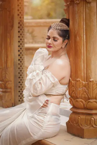 Aabha Paul photo 6 — Actress, Model, Indian