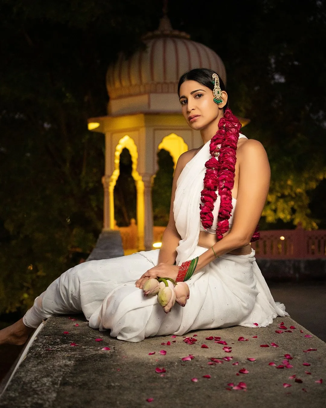 Aahana Kumra photo 16 — Brown, Asian