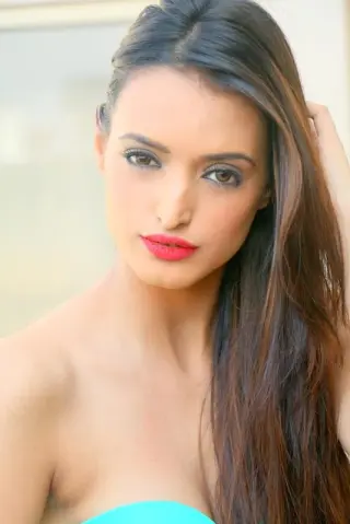 Aaital Khosla photo 1 — Indian, Brown