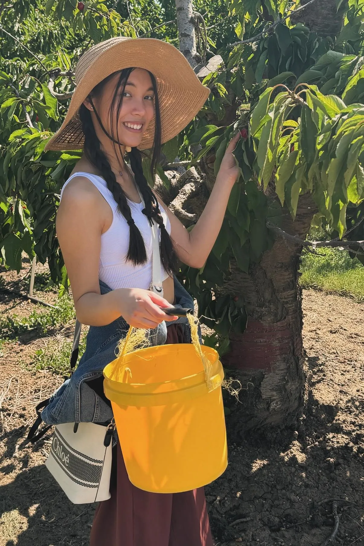Aaliyah Capili — Blogger, Musician, YouTuber, Filipino