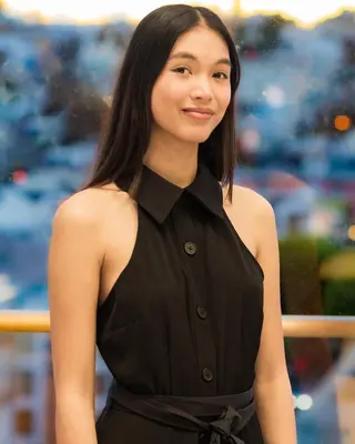 Aaliyah Capili photo 3 — Slim, Brown