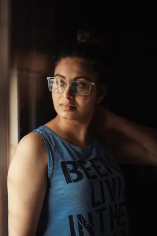 Abhinaya photo 9 — Average, Brown