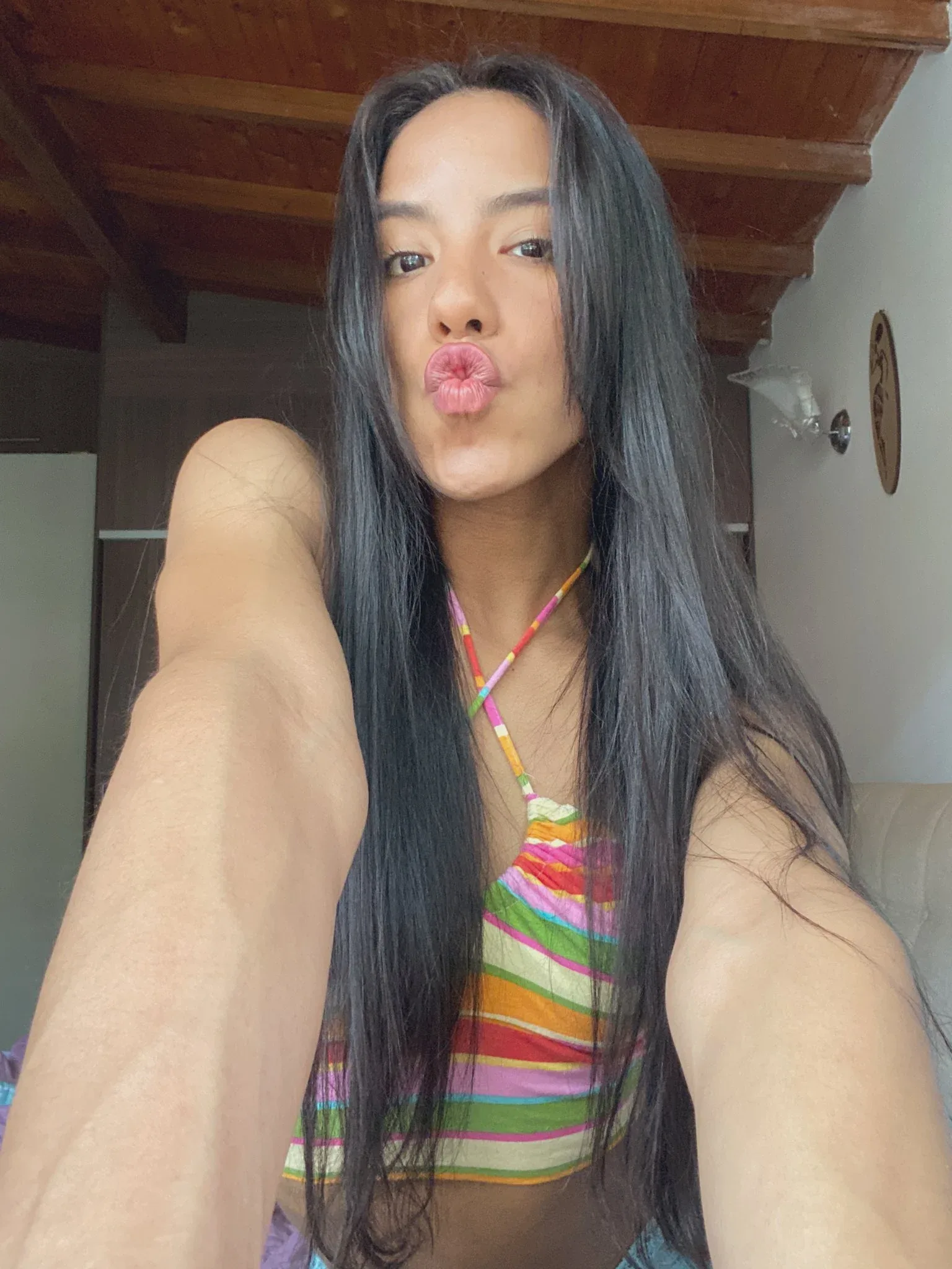 Abiee photo 4 — Brown, Latin