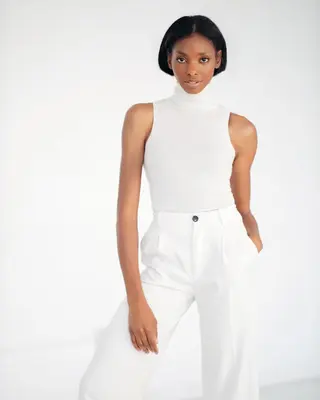 Adaora Akubilo photo 3 — Slim, Brown