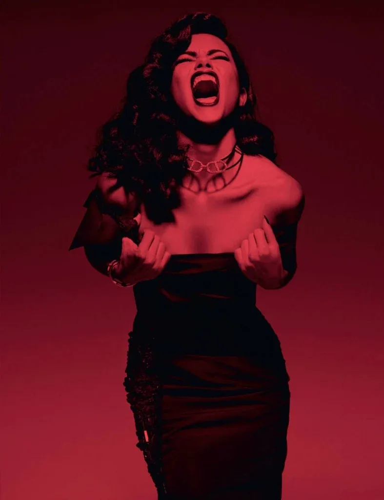 Adriana Lima photo 18 — Director, Influencer, Producer, Supermodel, TikTok Star, Brazilian