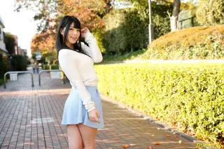 Ai Uehara photo 14 — Black, Slim