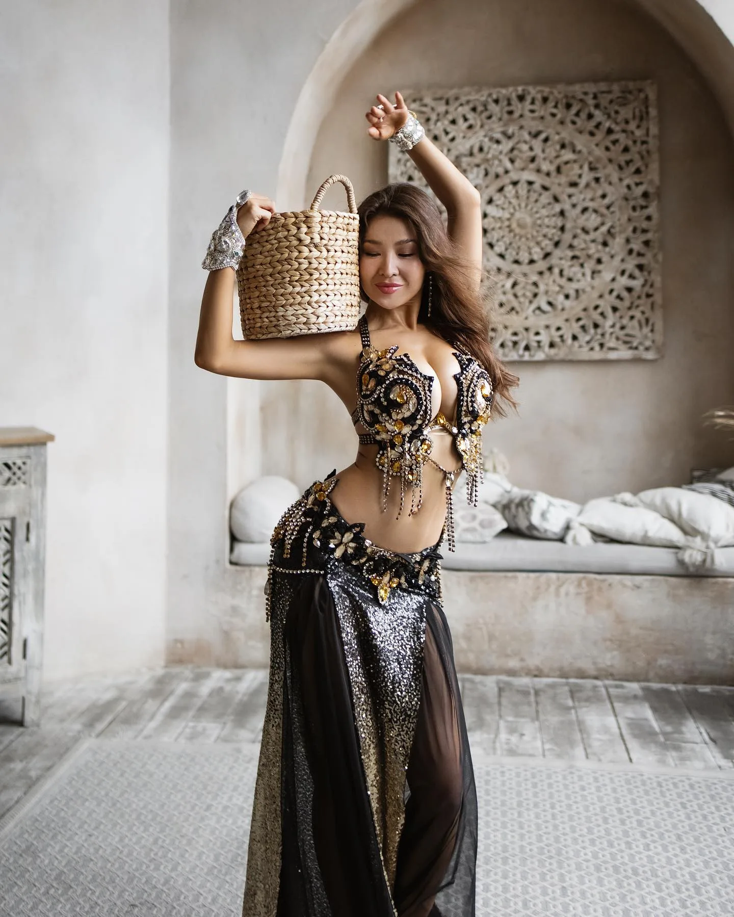Aigerim Bakytzhan photo 13 — Slim, Middle Eastern
