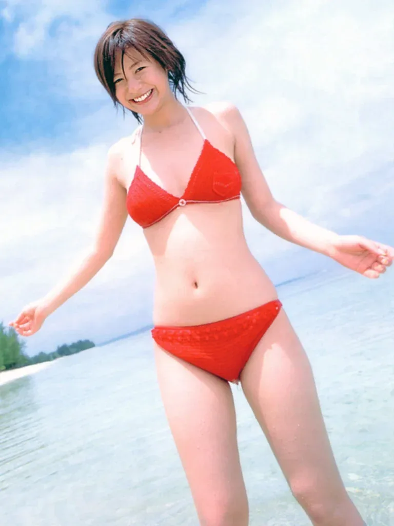 Aiko Ito photo 3 — Actress (former), Gravure Idol (former), Japanese