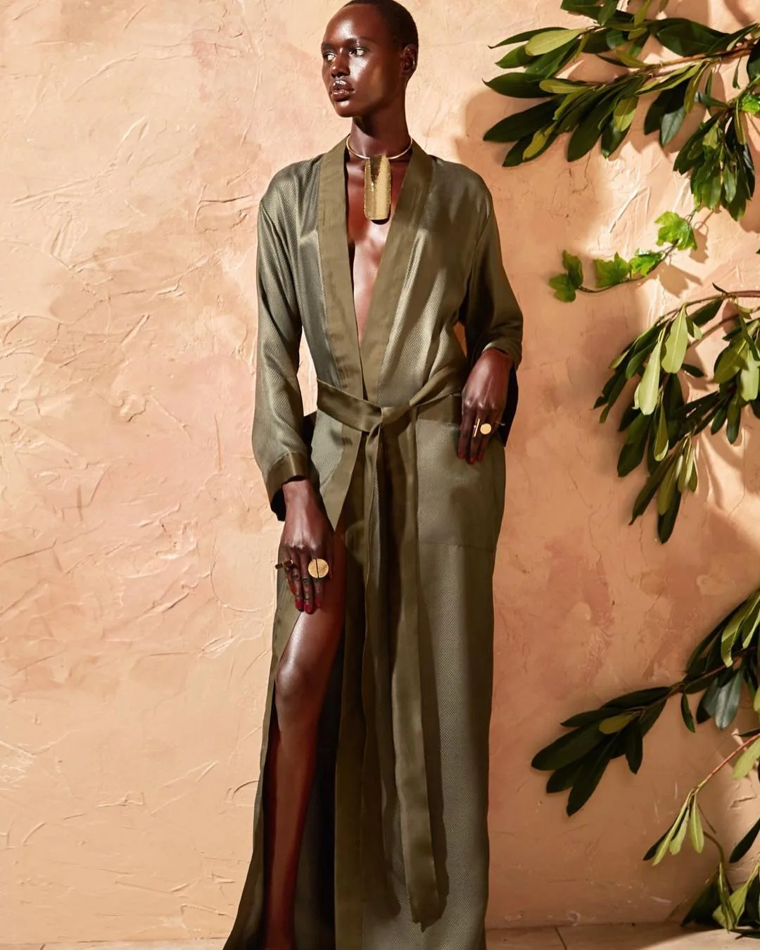 Ajak Deng photo 2 — Black, Slim