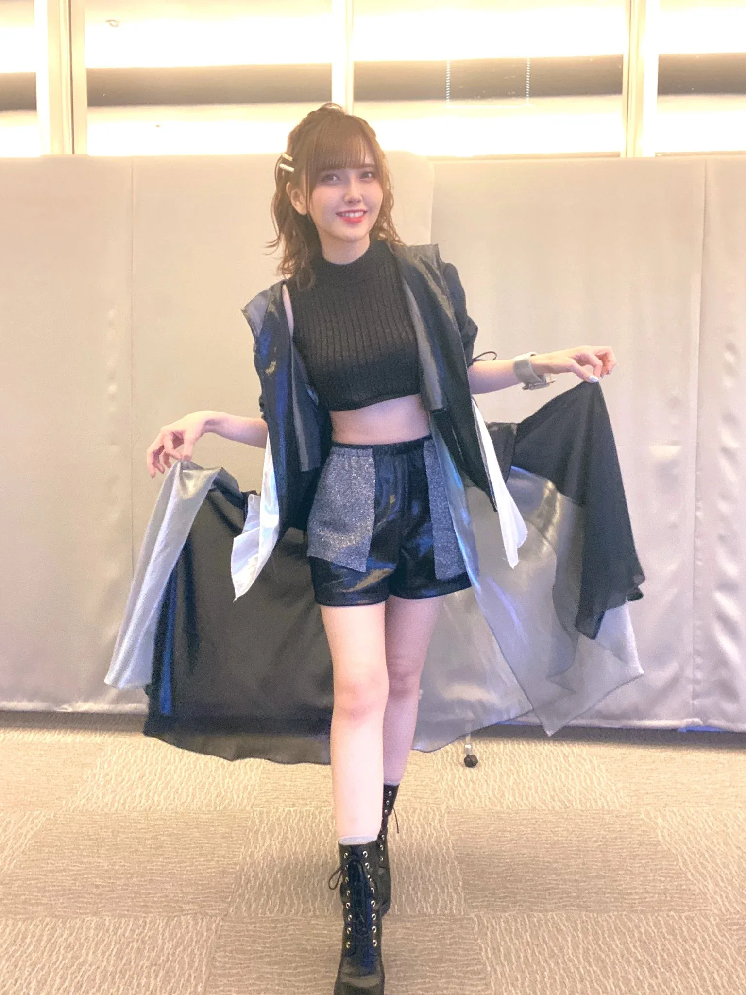 Akari Kito photo 2 — Brown, Slim
