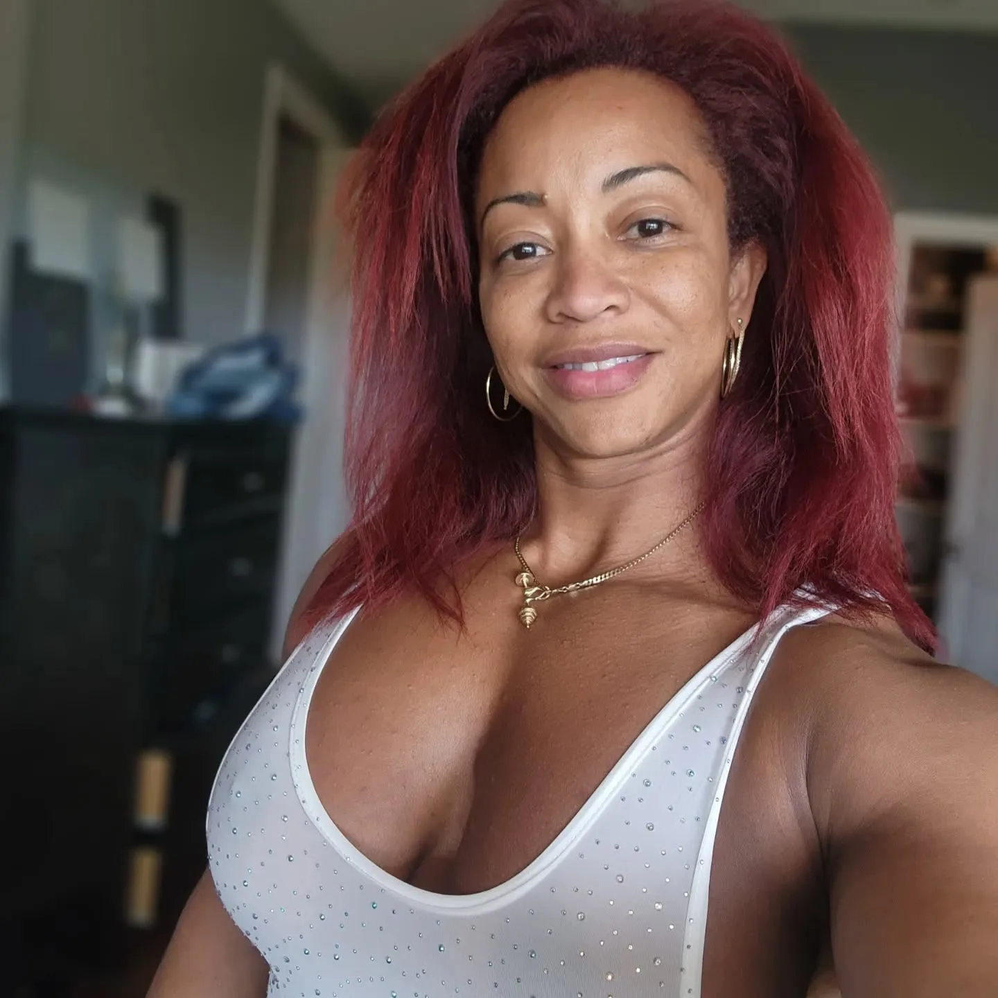 Akemy Jones photo 19 — Cuban, Brown