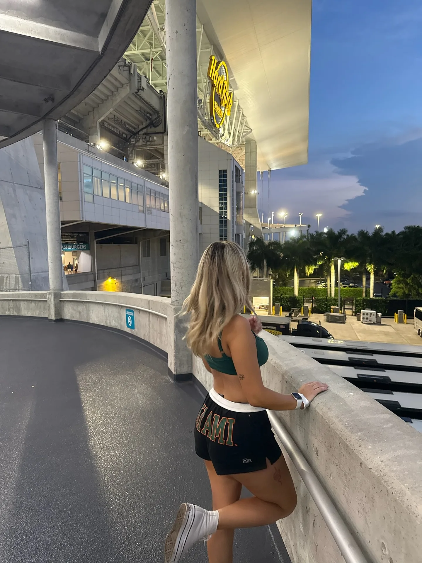 Alea Voyer photo 9 — Athletic, Blue