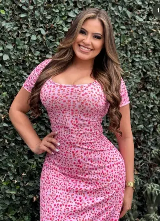 Alejandra Rubio photo 2 — Brown, Average