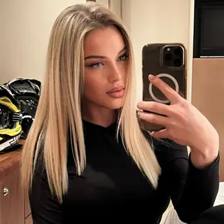 Aleksandra Ponomareva photo 8 — Blonde, Slim