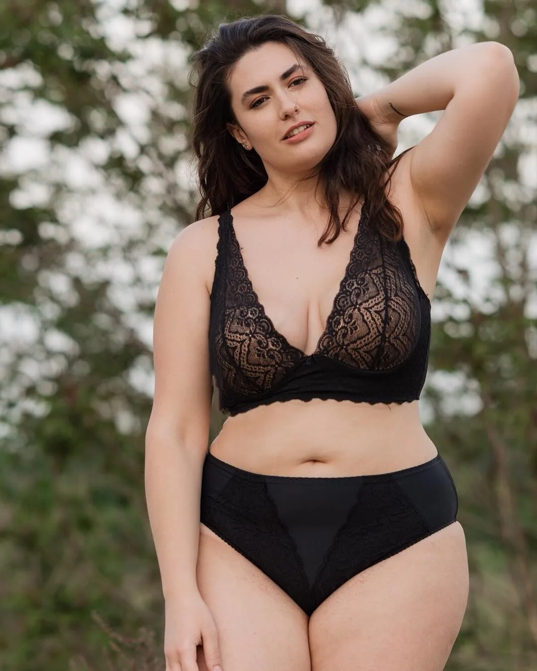 Alessia Ferraro photo 8 — Brown, Chubby