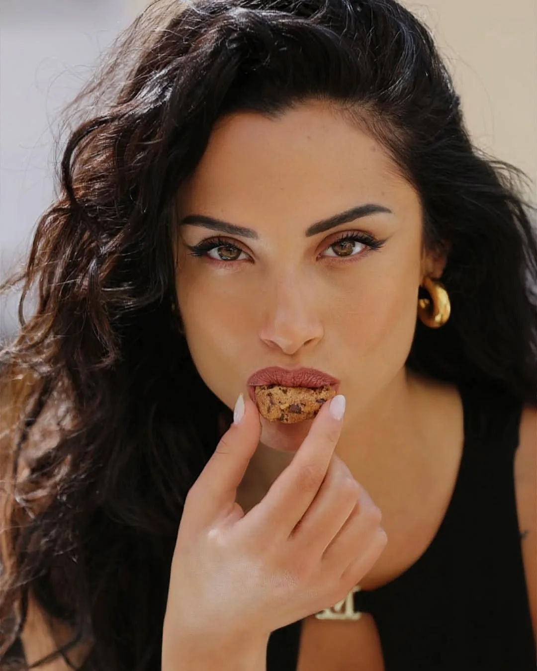 Alessia Prete photo 8 — Black, Average