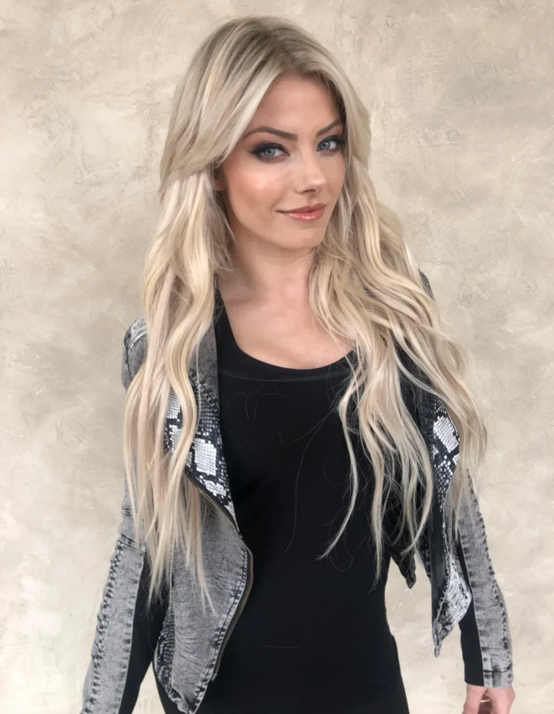 Alexa Bliss photo 14 — Blonde, Athletic