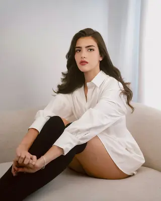 Alexandra Botez photo 8 — Brown, Average
