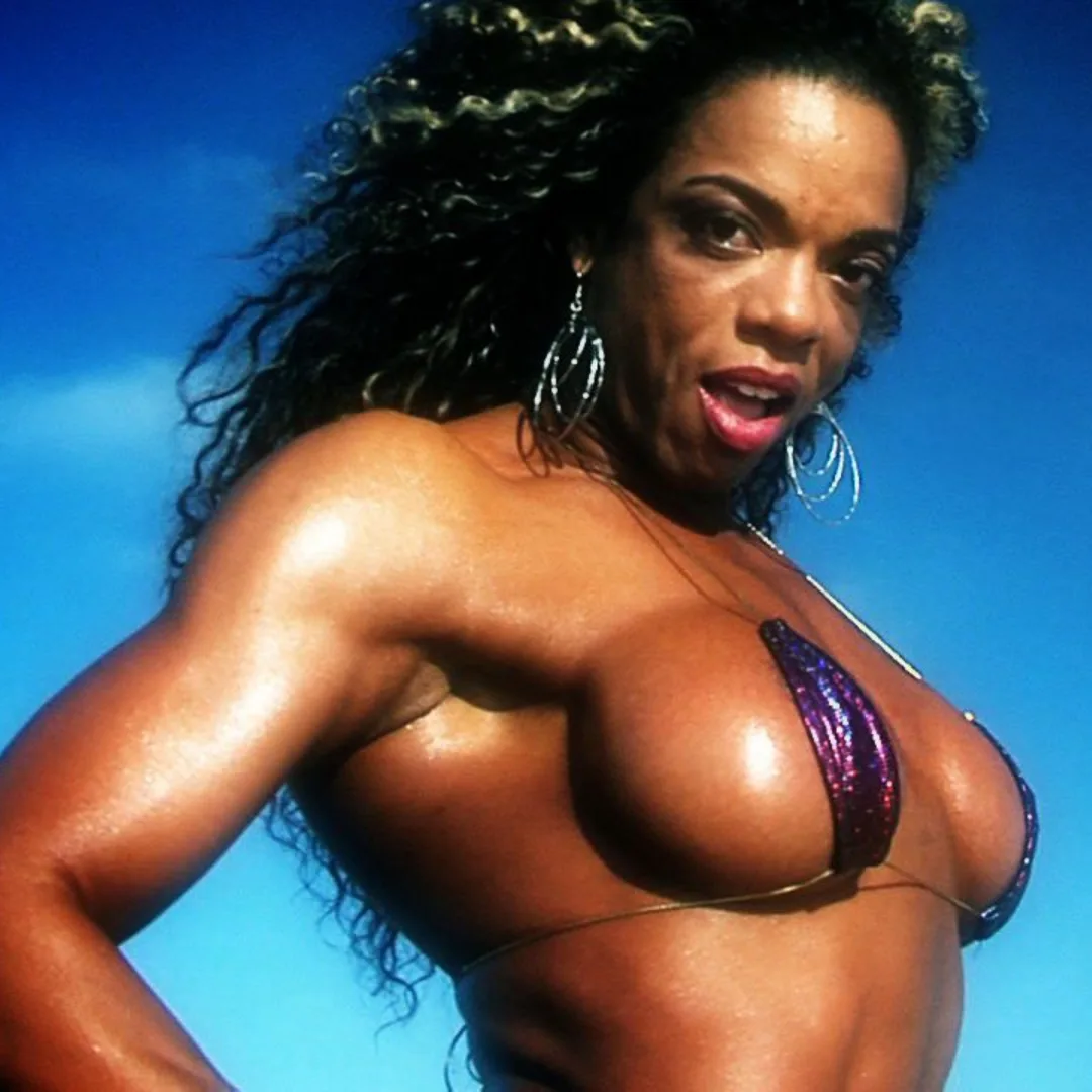 Alexis Ellis photo 7 — American, Black