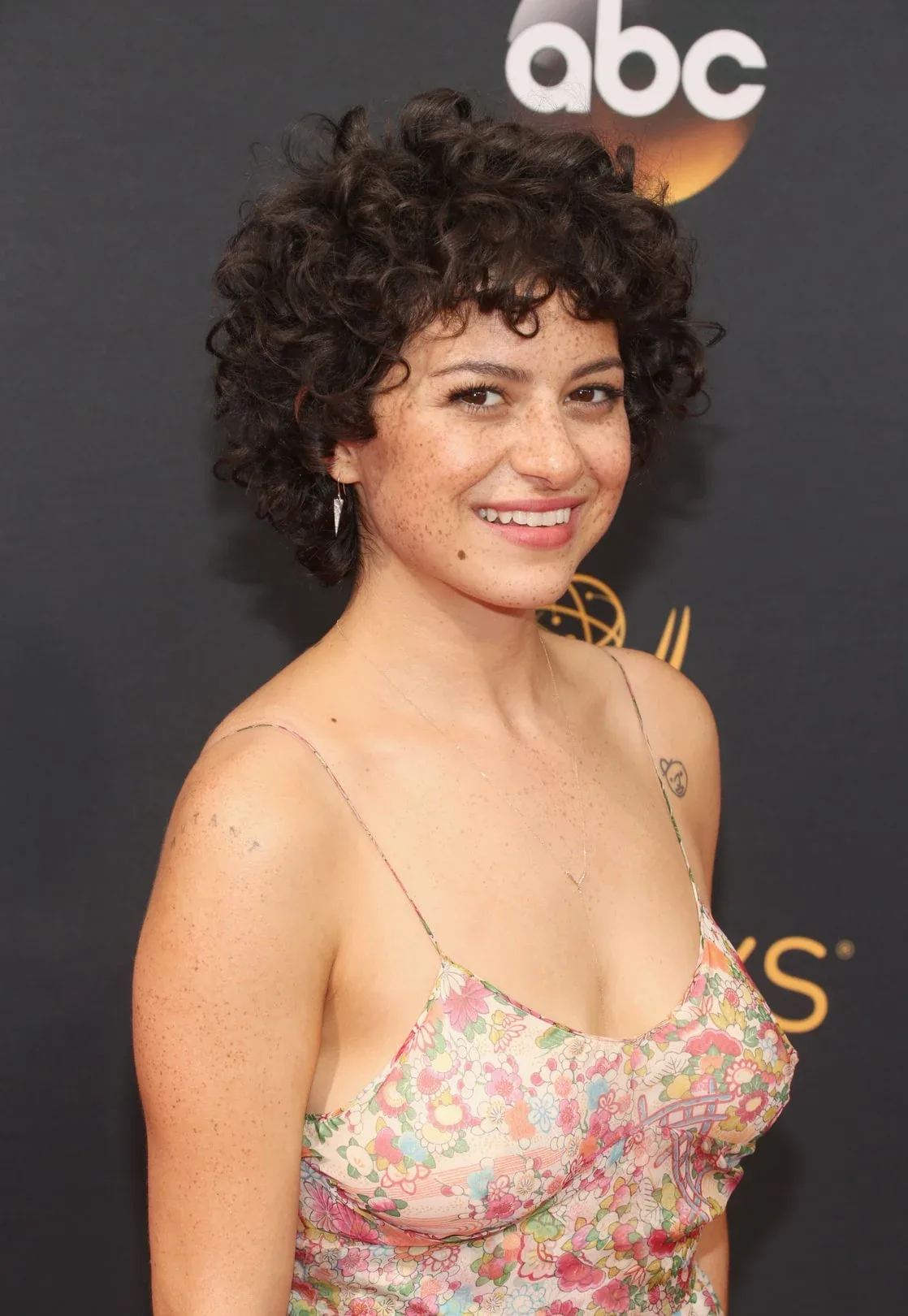 Alia Shawkat photo 11 — Mixed-race (primarily Middle Eastern), Actress, Director, Producer, Voice Actress