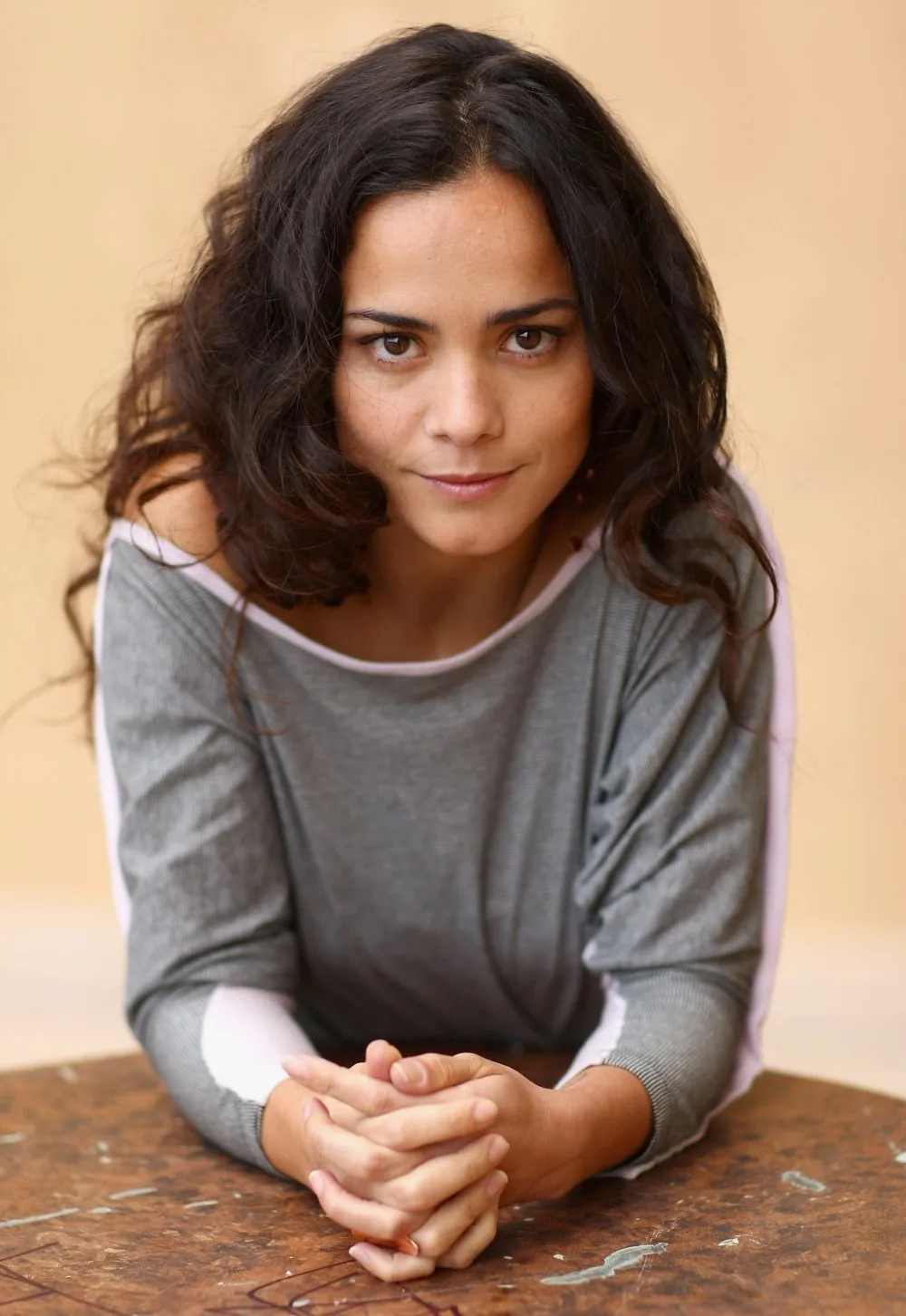 Alice Braga photo 10 — Actress, Producer, Brazilian