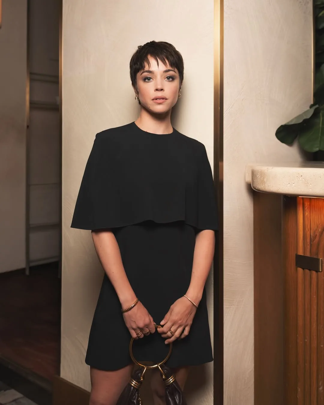 Alice Isaaz photo 6 — Actress, French