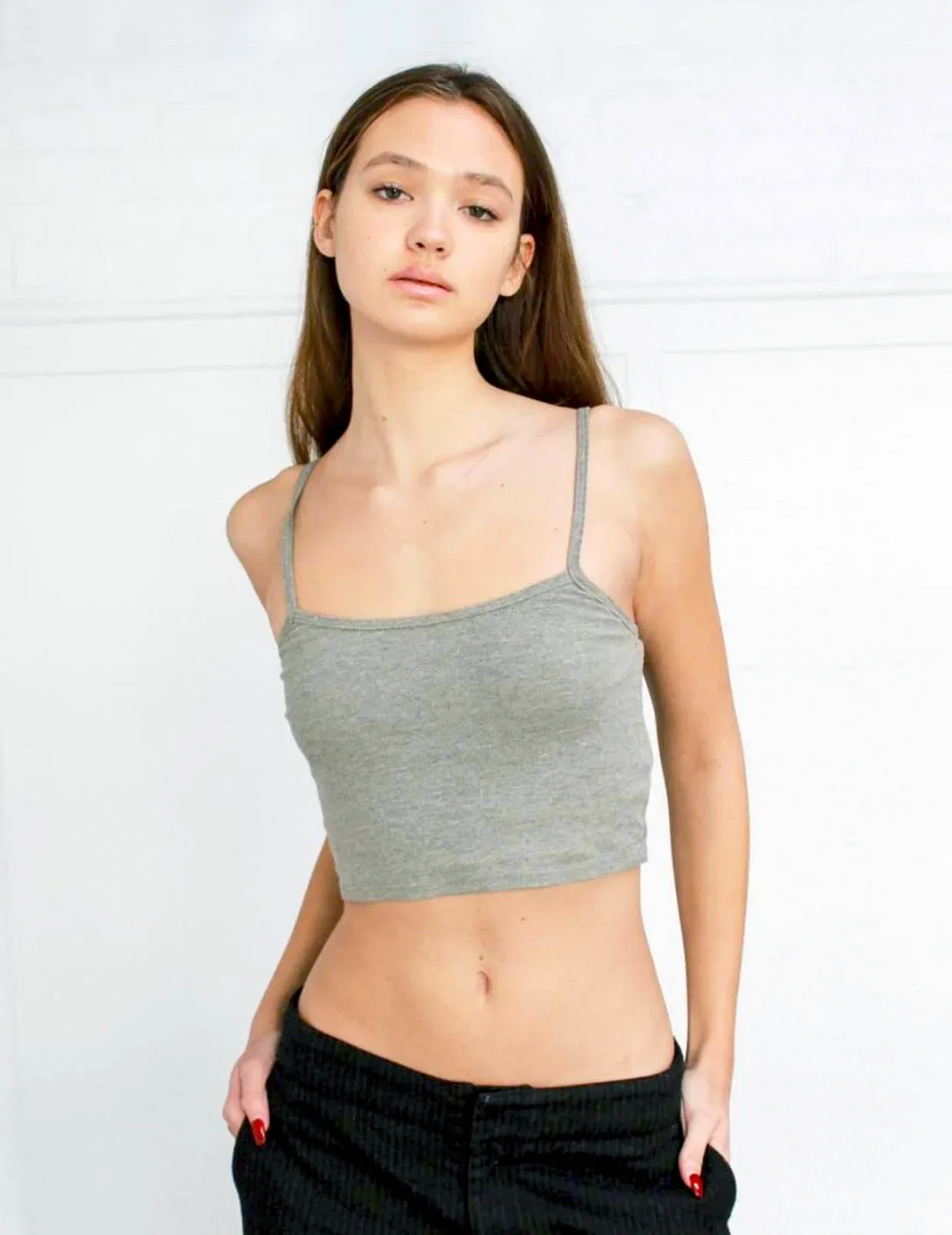 Alice McNally photo 20 — Brown, Slim