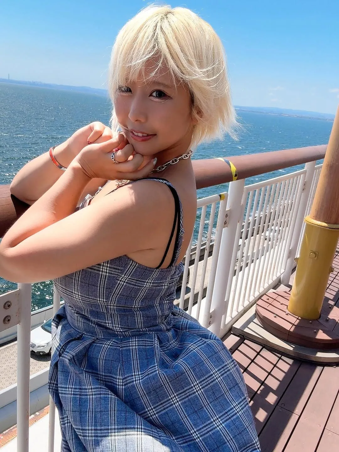 Alice Otsu photo 9 — Average, Hazel