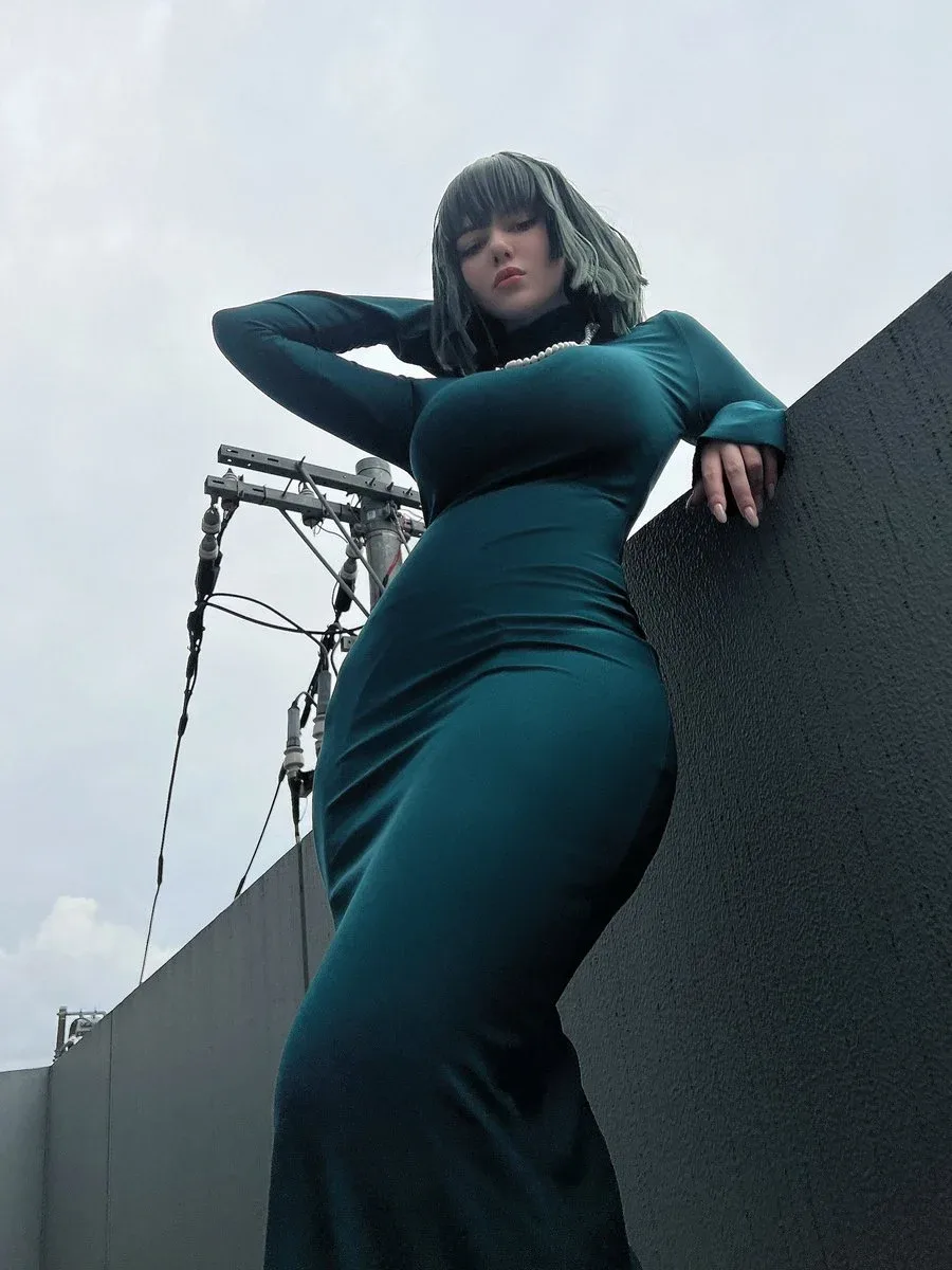 Alina Becker photo 5 — Caucasian, Adult Model, Cosplayer, Influencer, TikTok Star