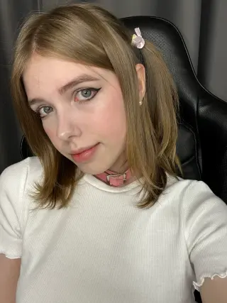 Alina Kitty photo 12 — Blonde, Slim