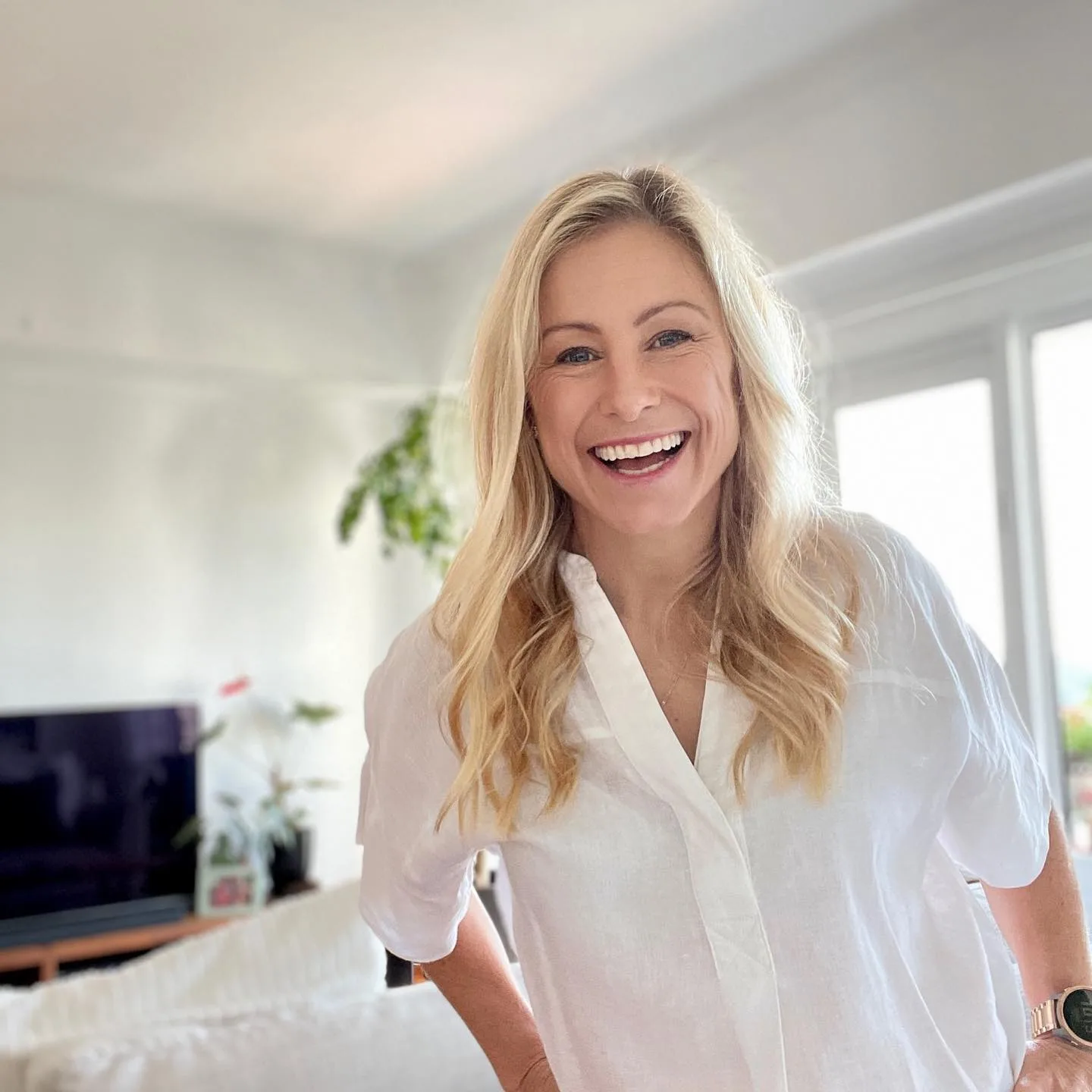 Alisa Camplin photo 4 — Blue, Caucasian