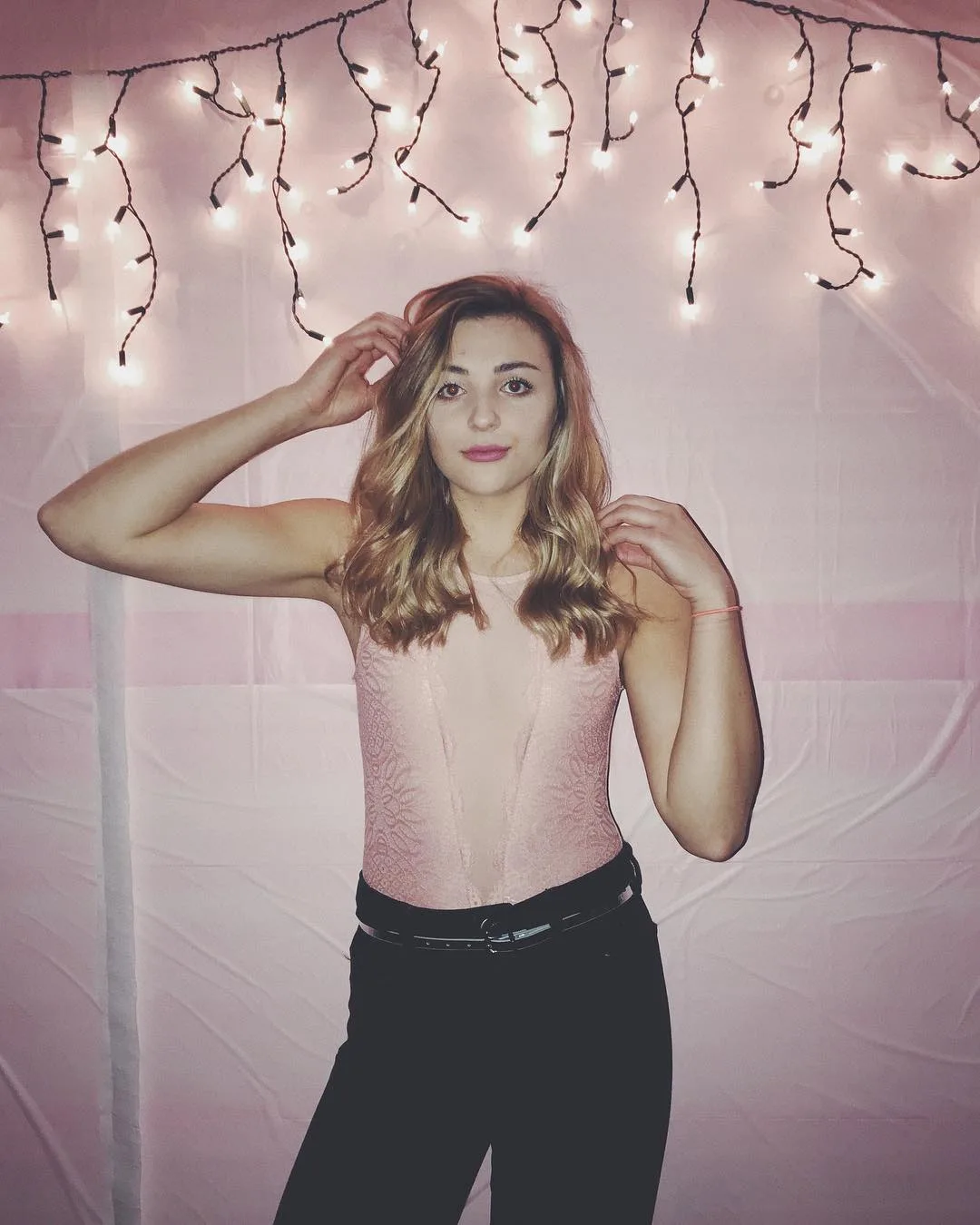 Alison Bastianelli photo 2 — Brown, Average