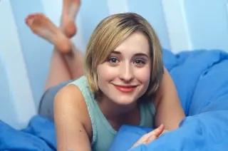 Allison Mack photo 16 — Green, Caucasian
