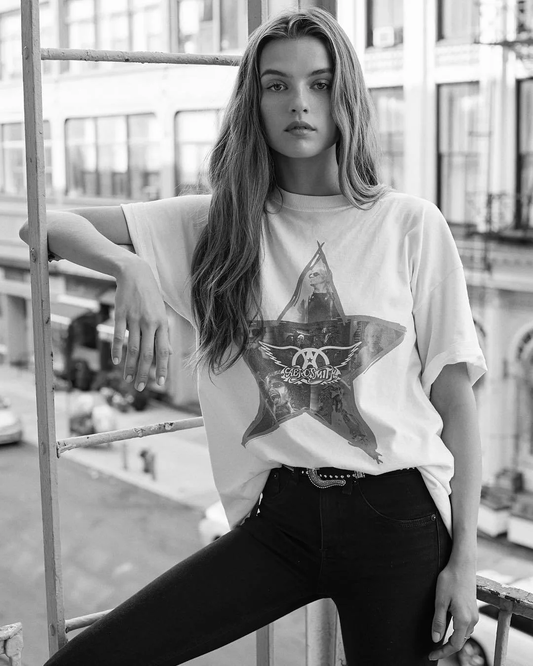 Amanda Mondale photo 19 — American, Brown