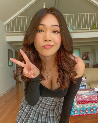 Amanda Nolan photo 13 — Japanese),  (American, Black