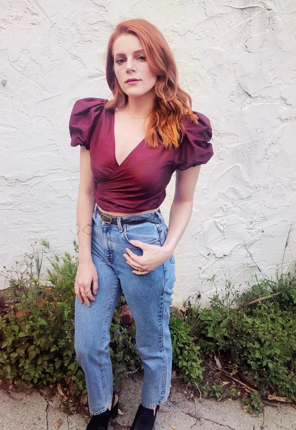 Amber Skye Noyes photo 2 — Red, Slim