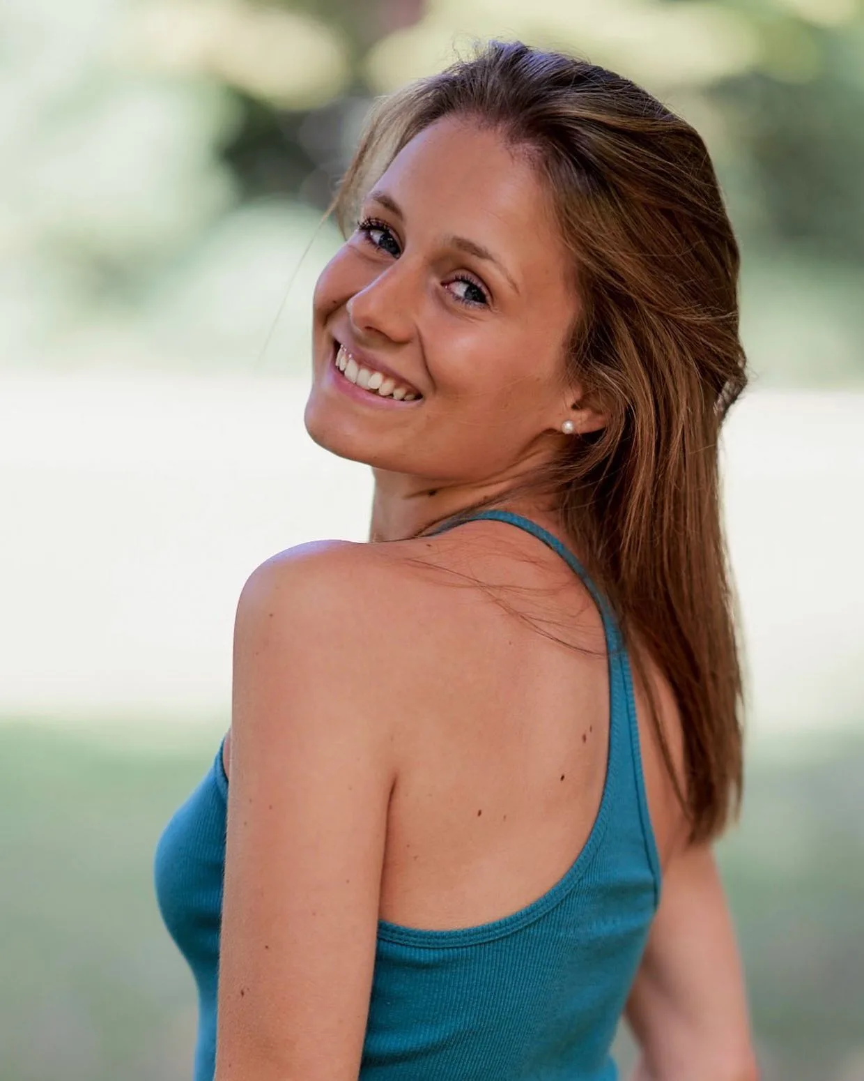 Amelie Marie Weber photo 10 — Blue, Caucasian