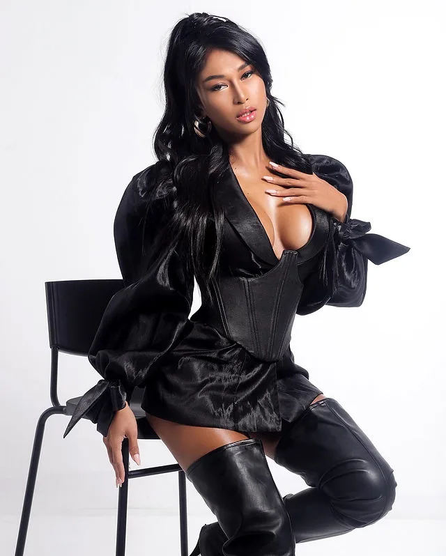 Amira Tocao photo 1 — Filipino, Black