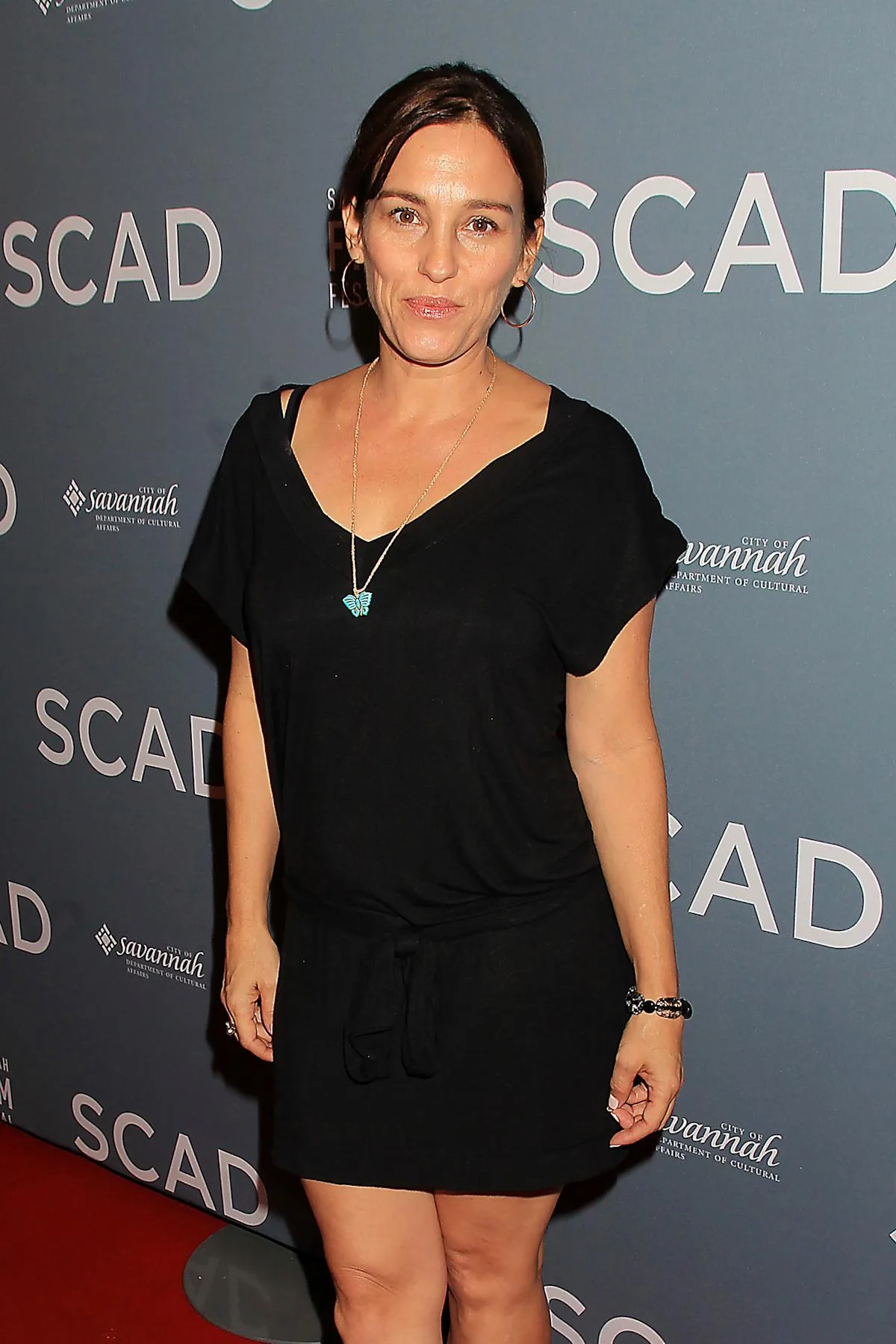 Amy Jo Johnson photo 11 — Caucasian, Actress, Director, Musician, Sportswoman: Gymnast (former), Writer