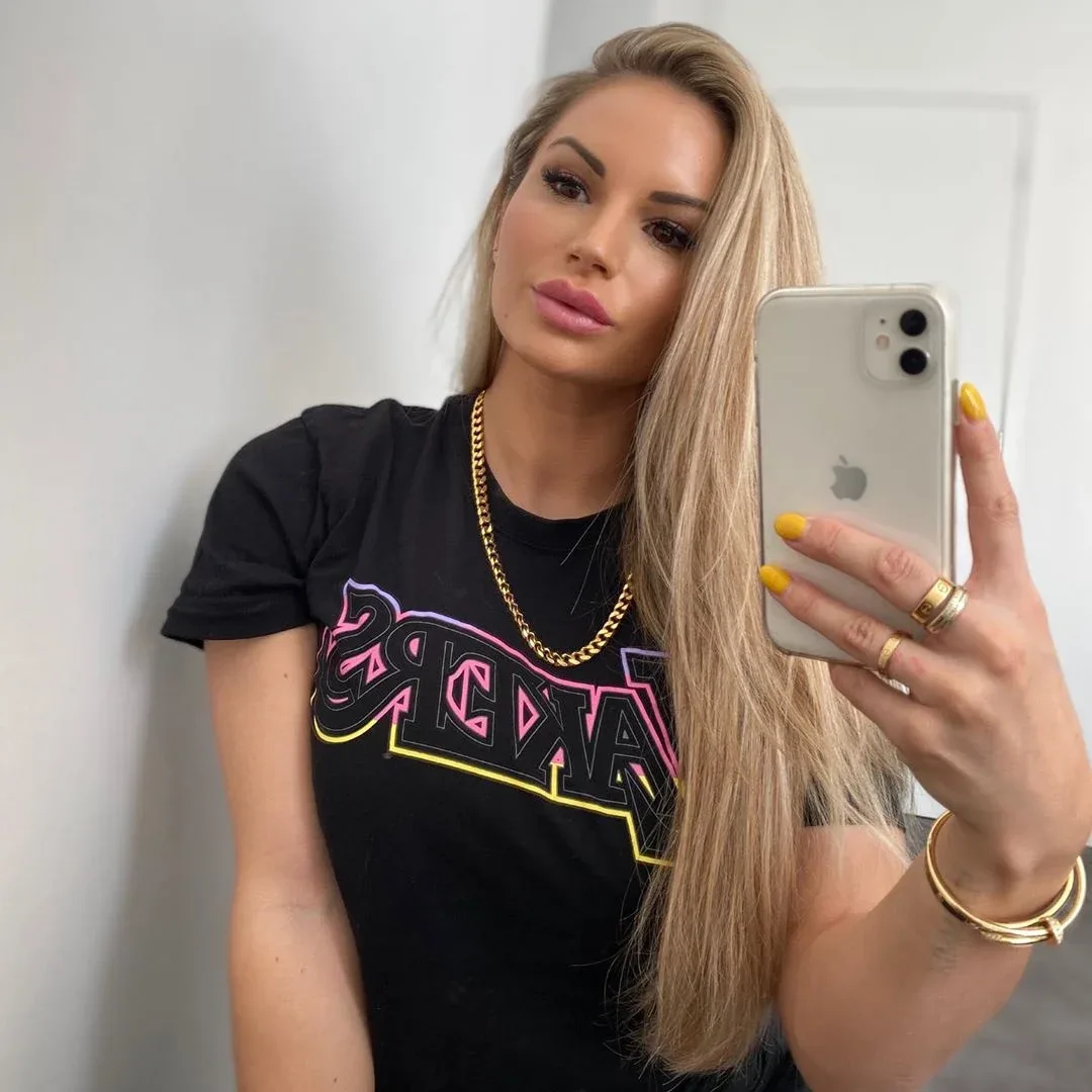 Amy Lee Summers photo 8 — Blonde, Athletic