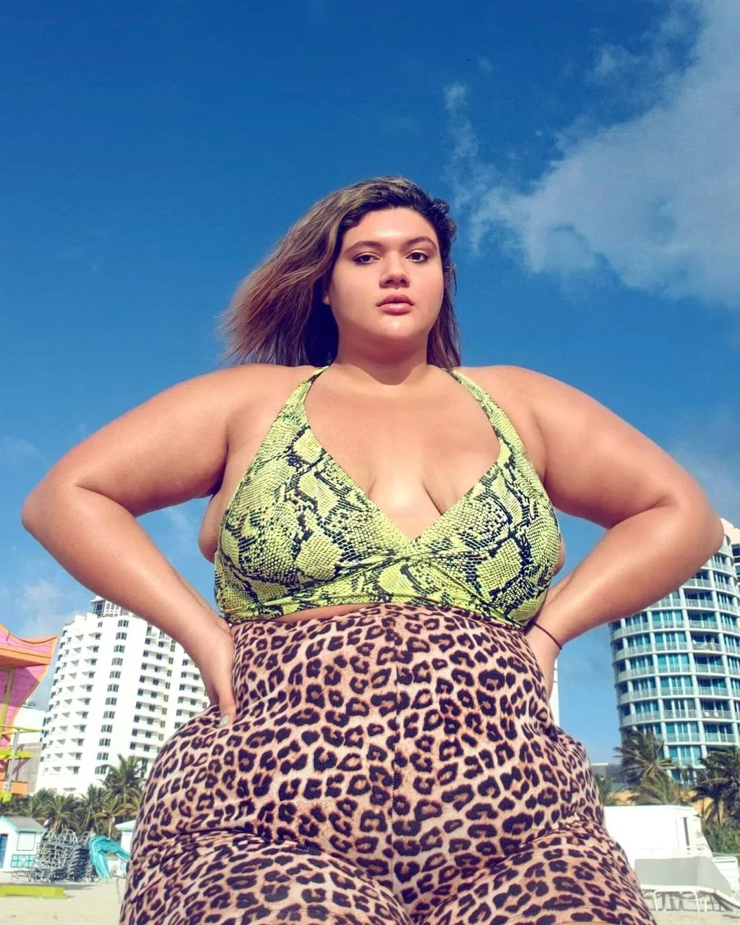 Ana Laura photo 18 — Plus Size Model, Brazilian),  (German),  (Portuguese