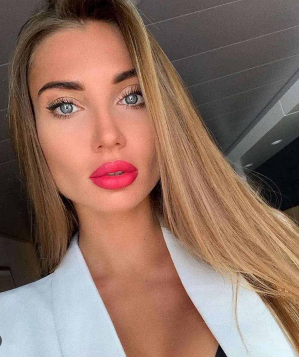 Anastasia Zametnaya photo 9 — Slim, Blue
