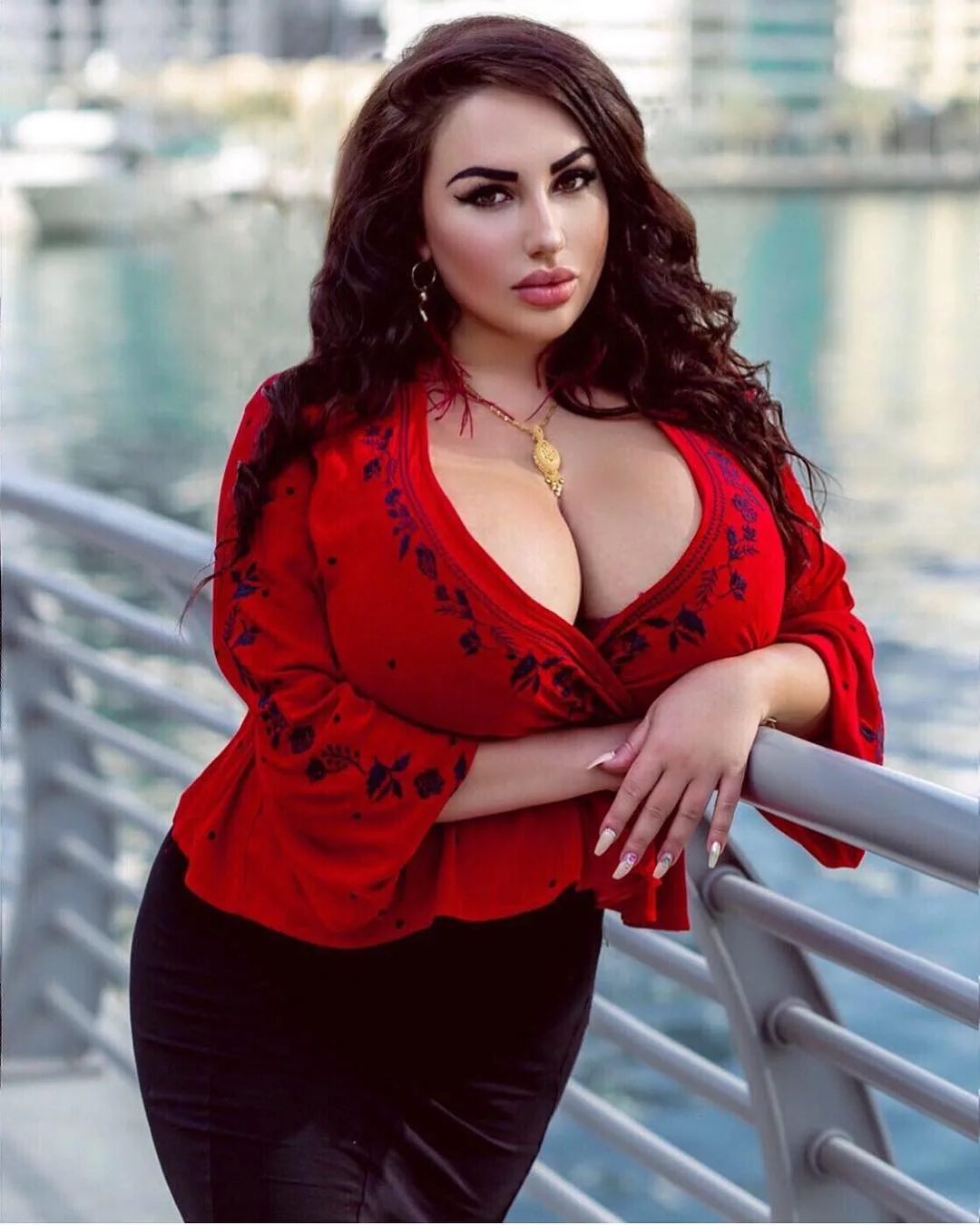 Anastasiya Berthier photo 2 — Black, Average