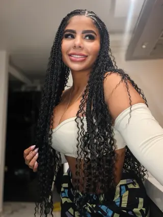 Andrea Bedoya photo 9 — Chubby, Brown