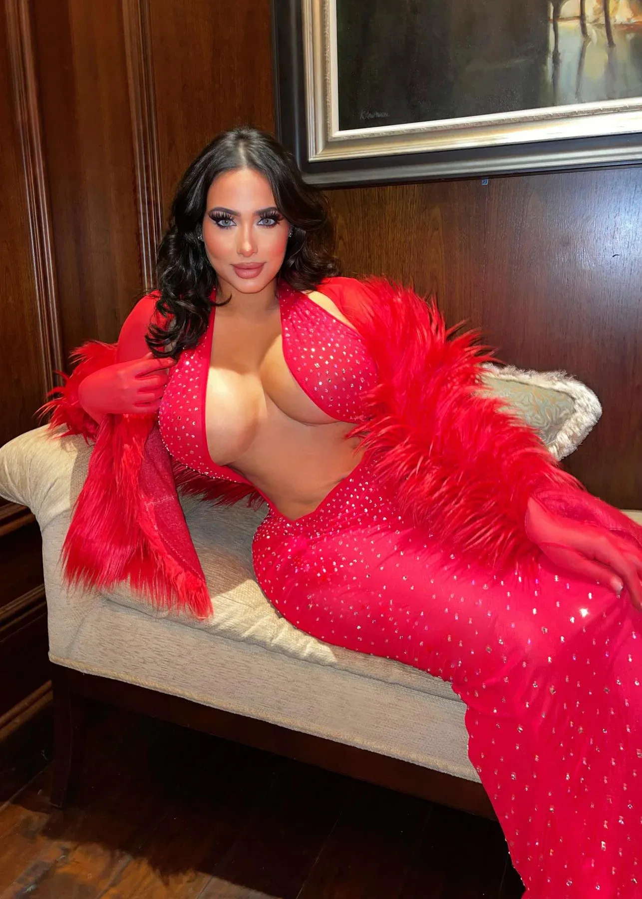 Anel Peralta photo 23 — Latin, Business Woman, Influencer, Plus Size Model