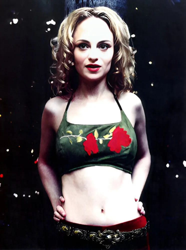 Angela Bettis photo 8 — Brown, Slim