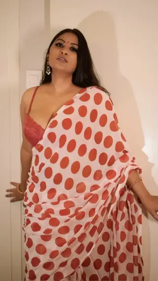 Anjali Gaud photo 9 — Chubby, Brown