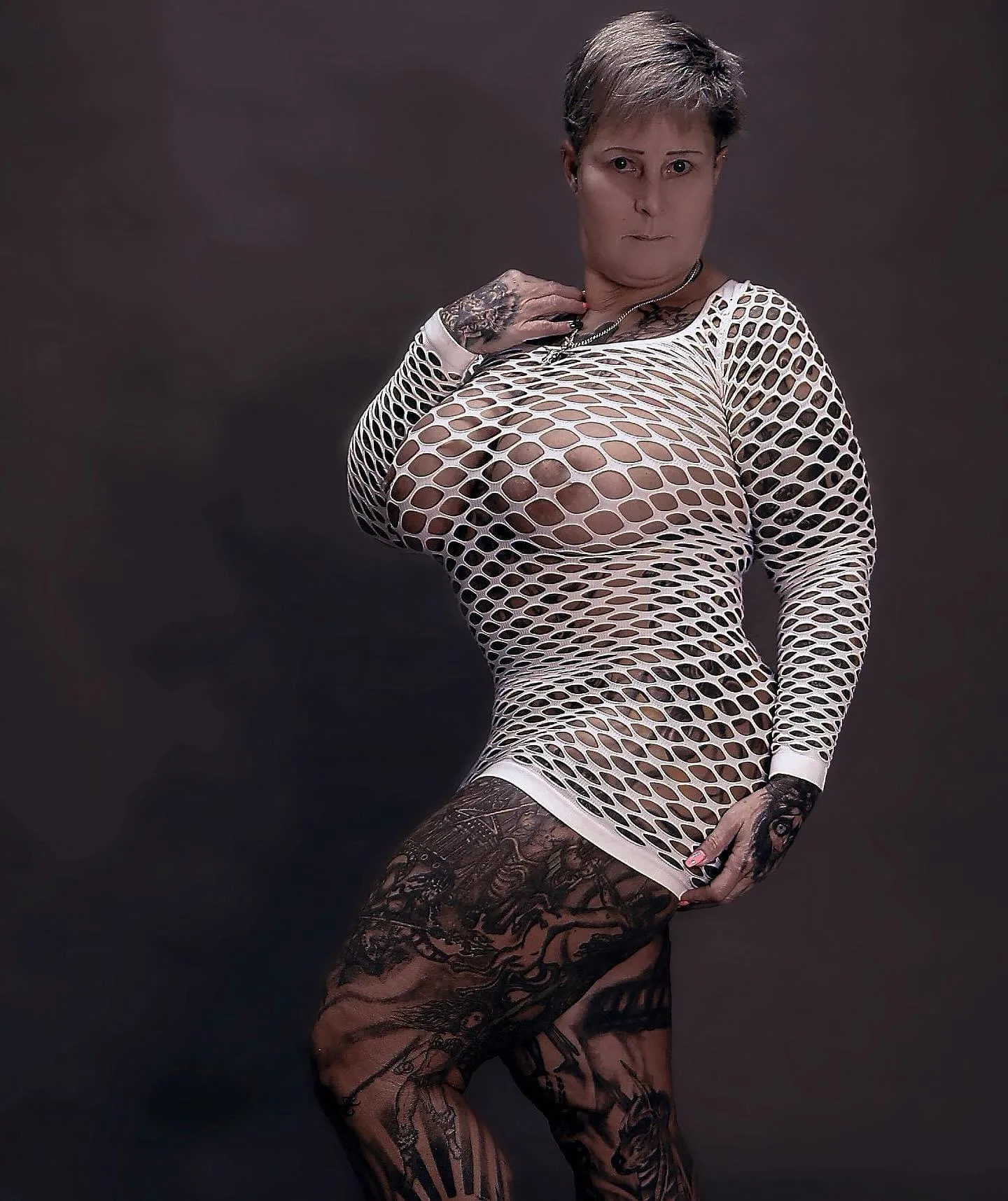 Anke Meyer photo 2 — Black, Chubby