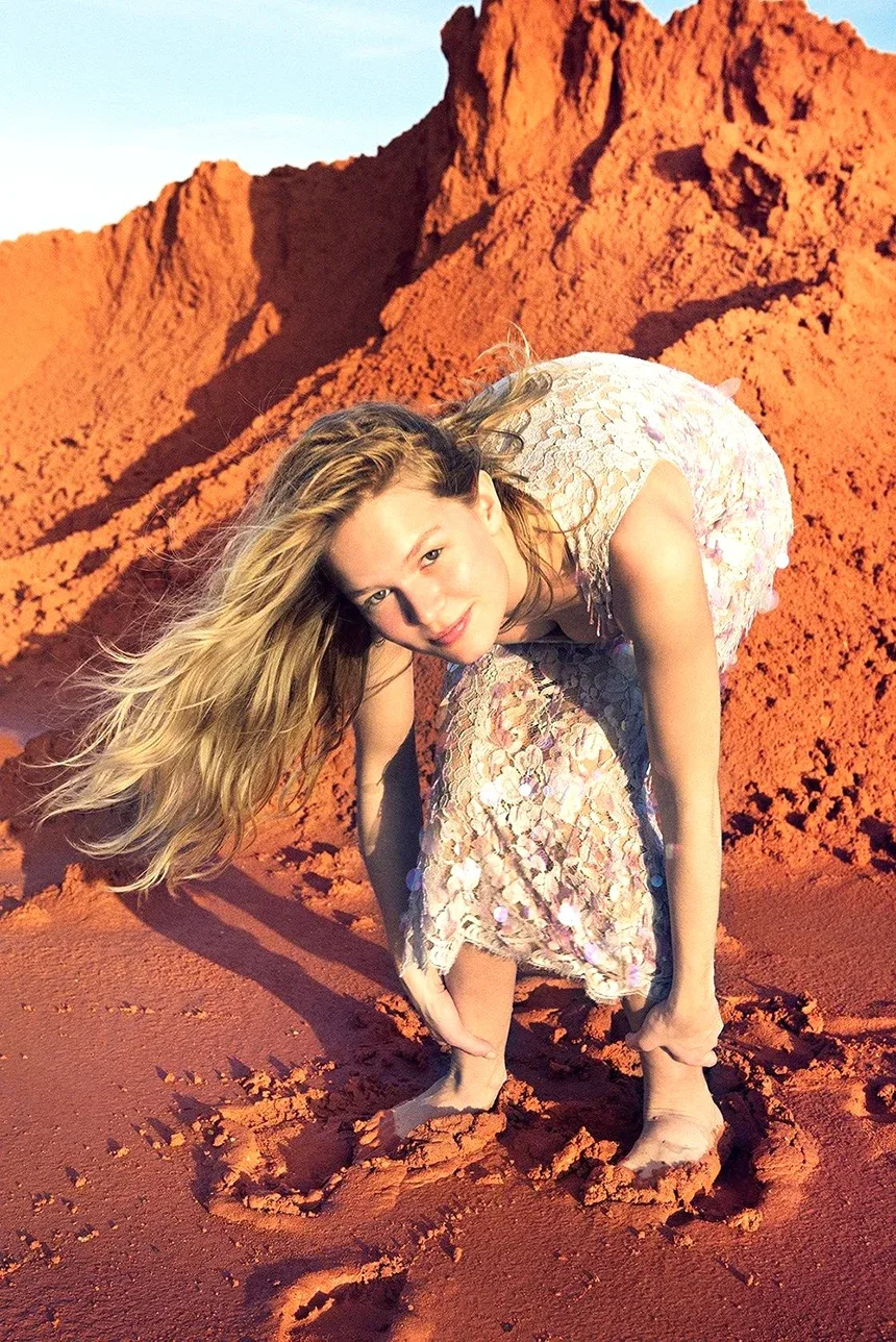 Anna Ewers photo 12 — Model, German