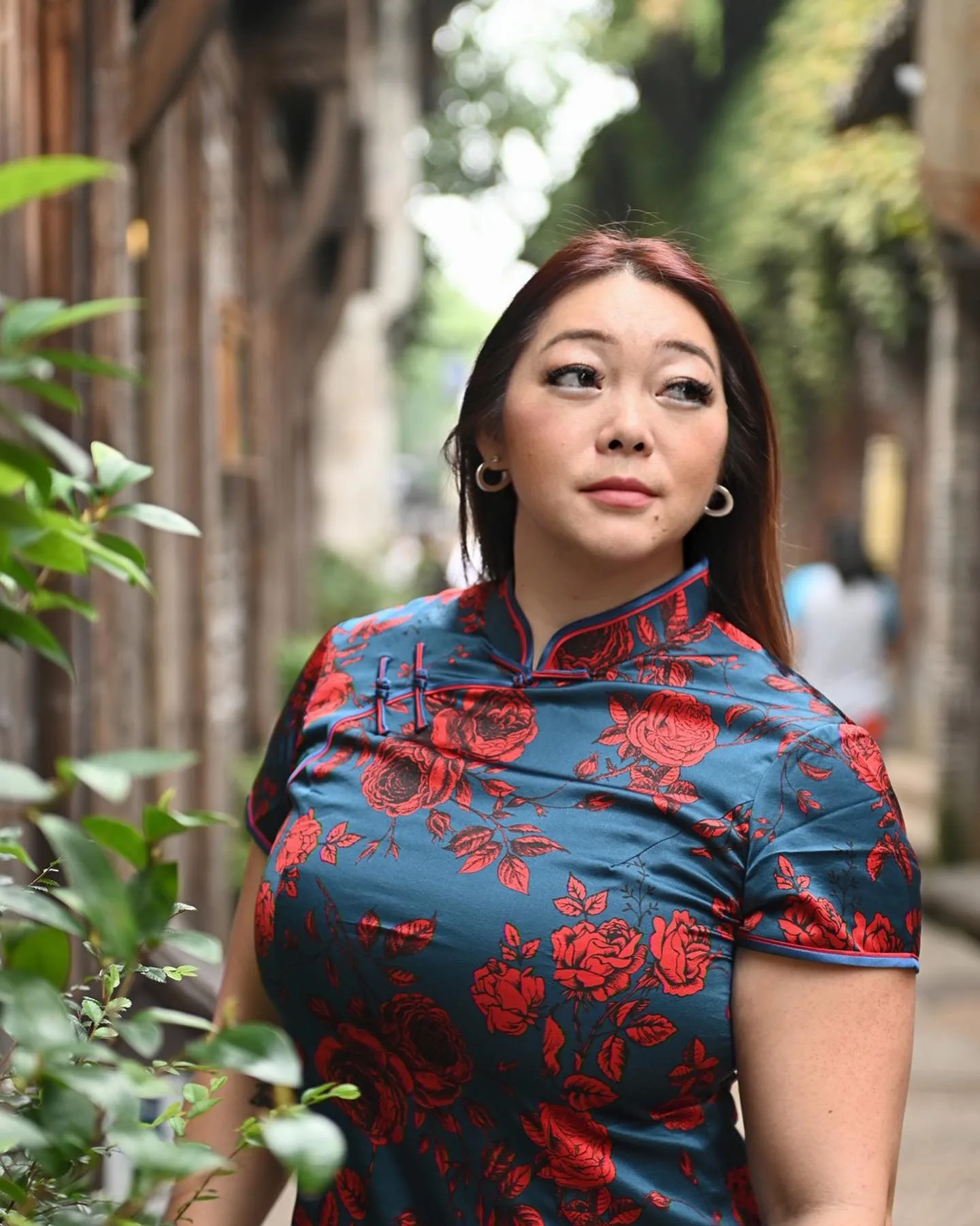 Anna Li photo 4 — Brown, Asian